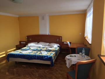 Фото номера Трехместный номер Курортные отели uKazika г. Orawka 3