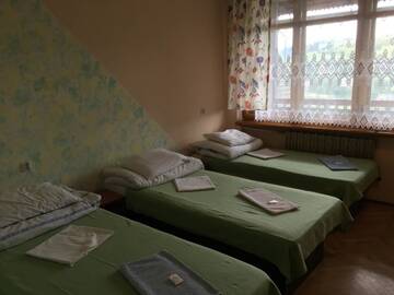 Фото номера Четырехместный номер Курортные отели uKazika г. Orawka 5